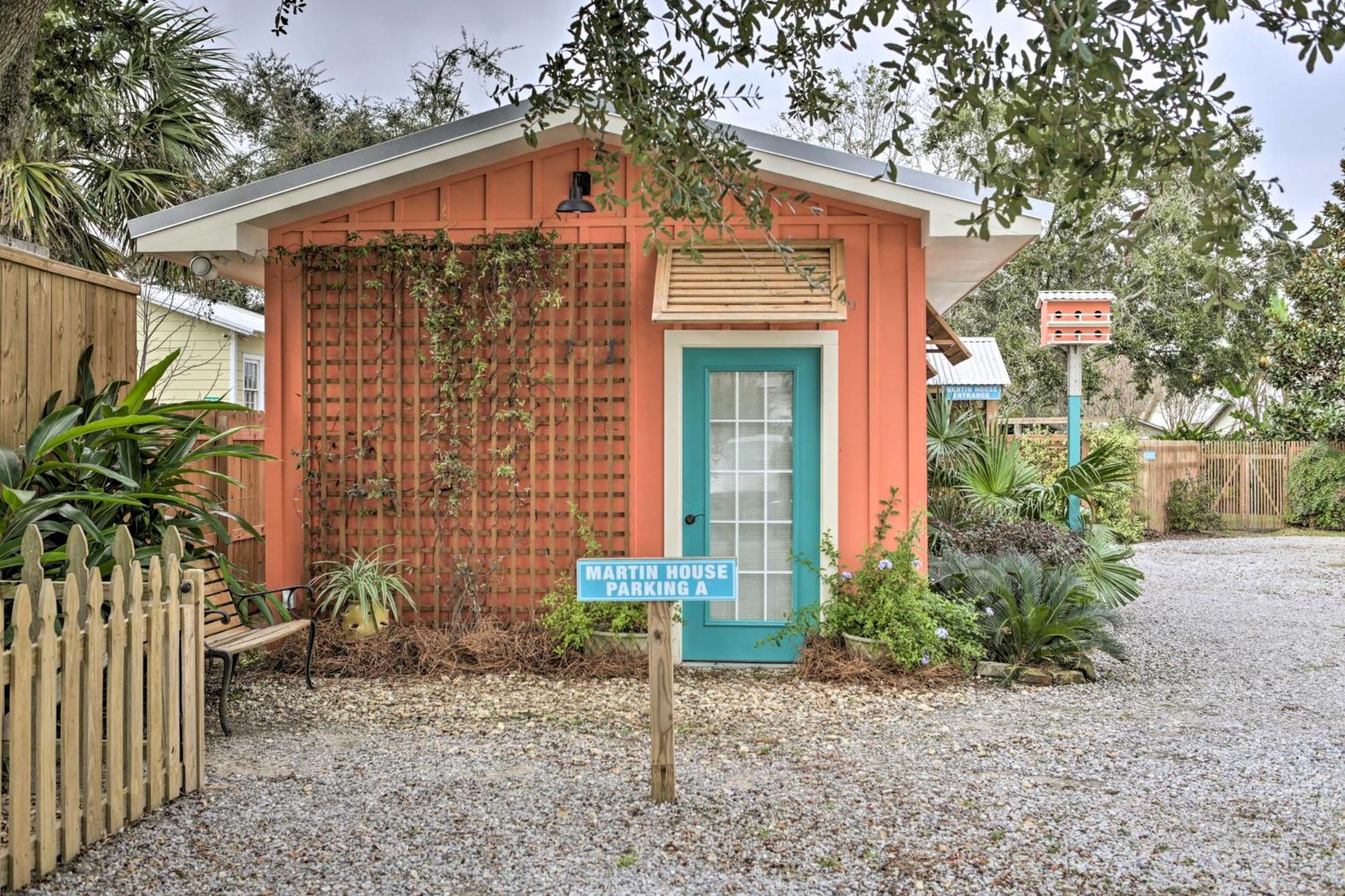 Walk To Beach From Chic Old Town Apartment With Yard Bay St. Louis Exterior foto
