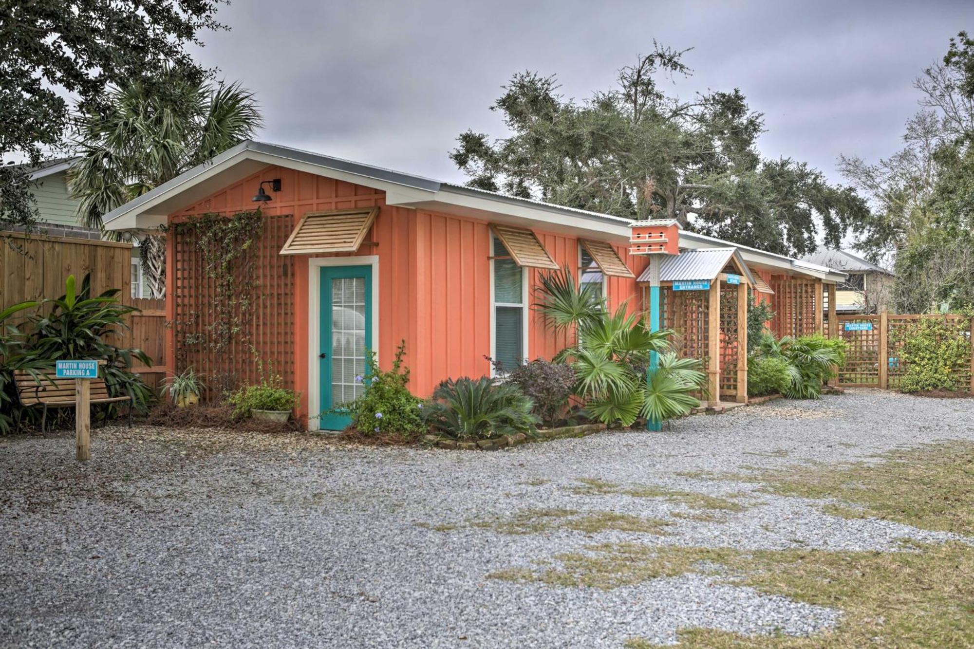 Walk To Beach From Chic Old Town Apartment With Yard Bay St. Louis Exterior foto