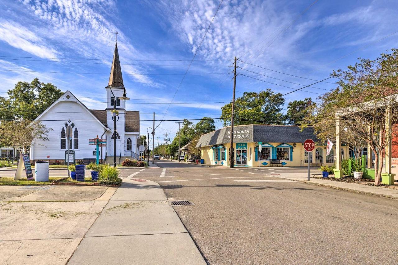 Walk To Beach From Chic Old Town Apartment With Yard Bay St. Louis Exterior foto