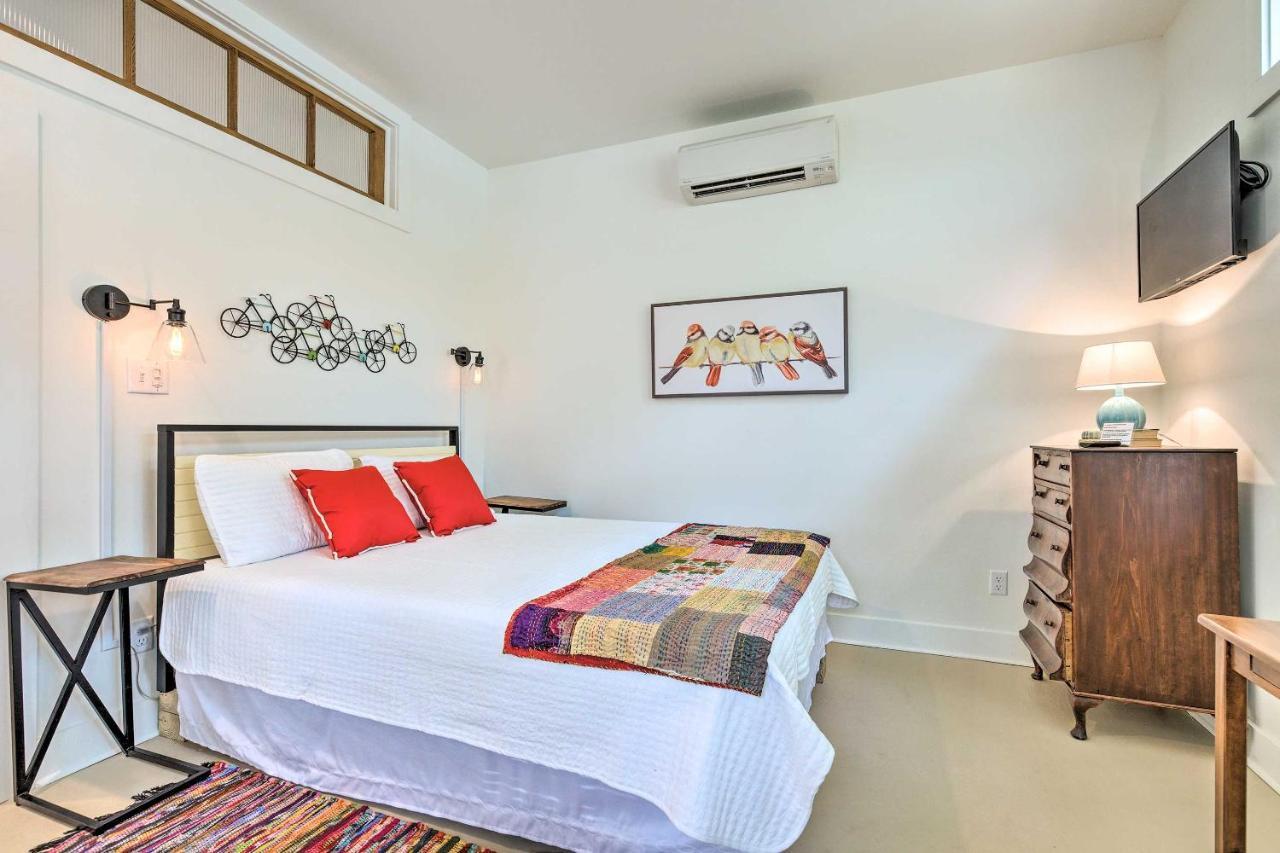 Walk To Beach From Chic Old Town Apartment With Yard Bay St. Louis Exterior foto